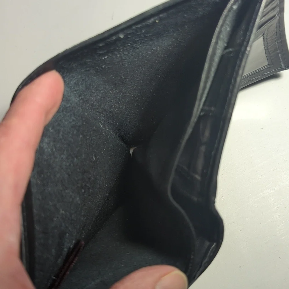Paul & Taylor USA Black Leather Wallet
